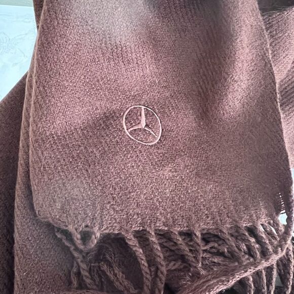 New Mens CADILLAC Cashmere Blend Brown Brand Scarf XL - Picture 2 of 3